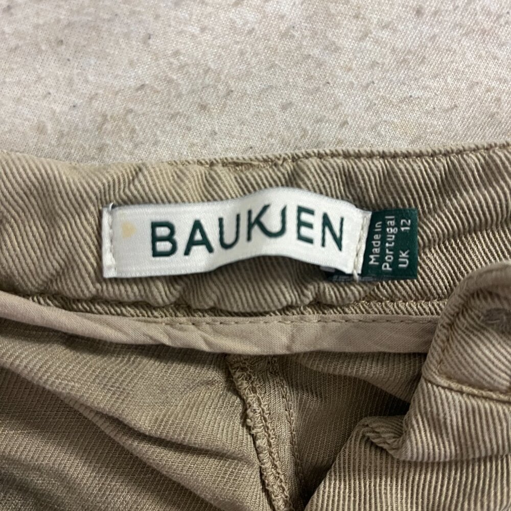 Baukjen Women's straight leg chinos